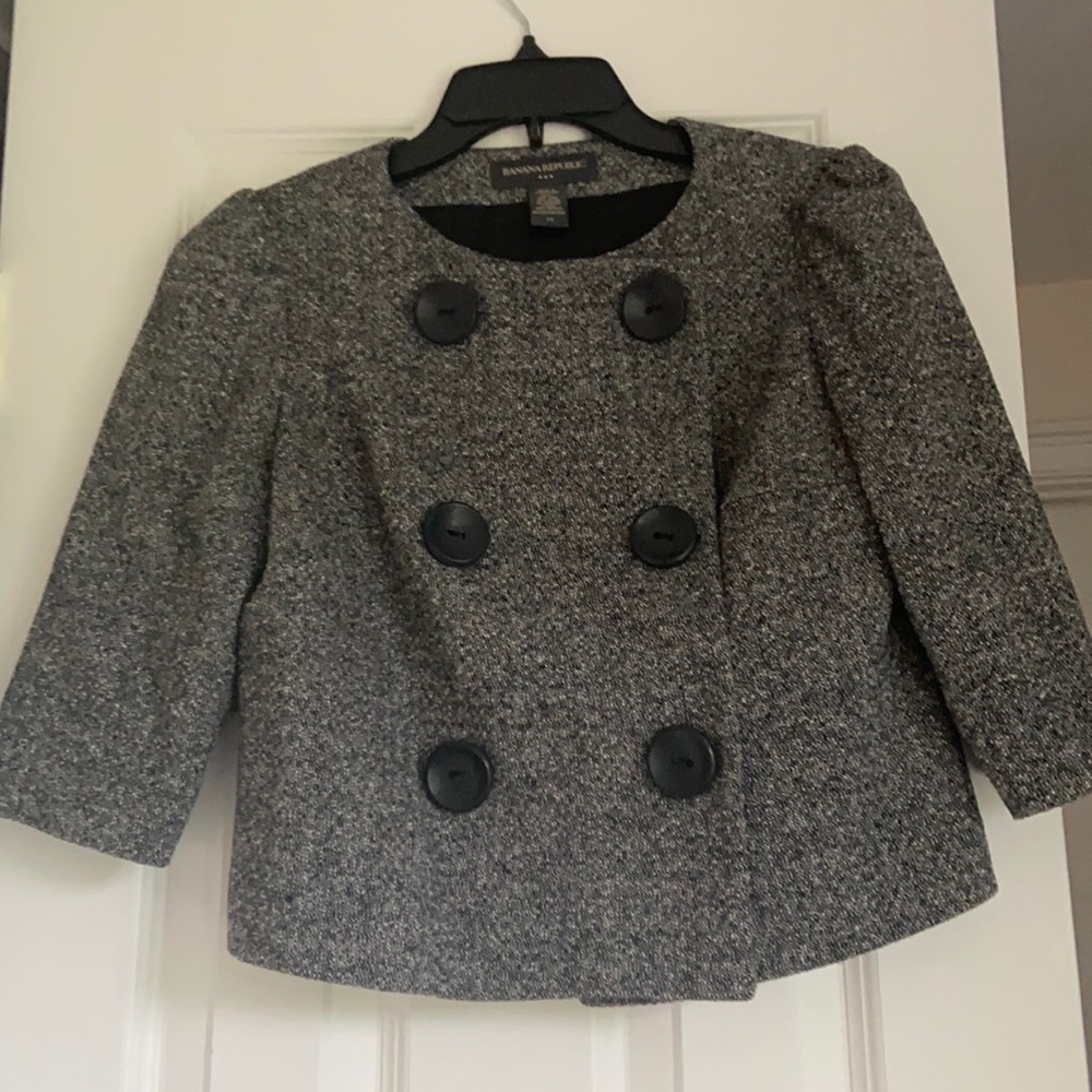 Double breasted three quarter sleeve jacket